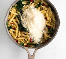 Tuscan Penne with Sun-Dried Tomatoes and Kale - Sweet Cs Designs