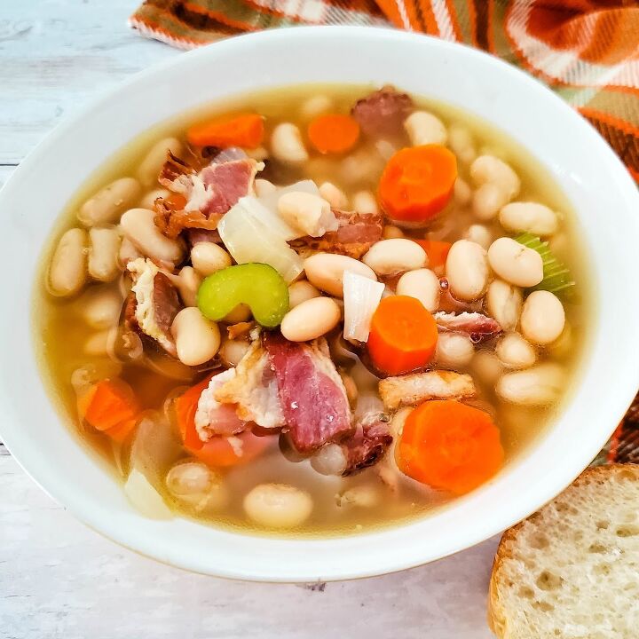 slow cooker bean and bacon soup