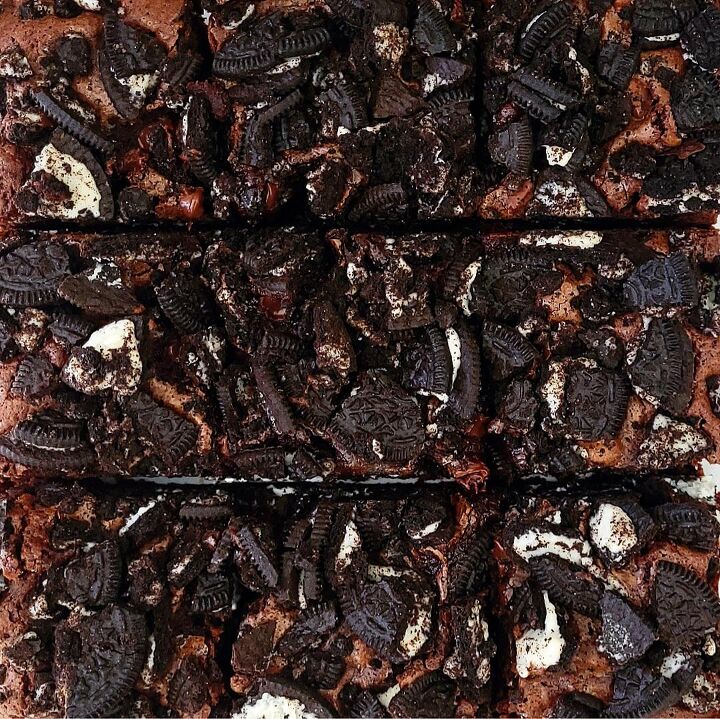 oreo brownies, oreo brownies top down view of brownies topped with crushed oreo cookies zoomed in view