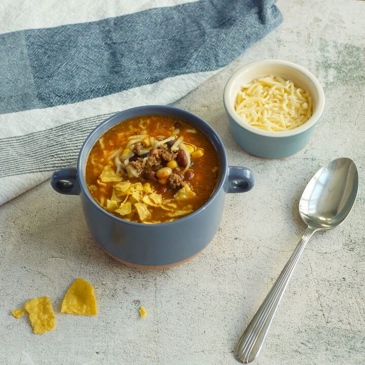 best dutch oven taco soup, Bowl of taco style soup on a counter