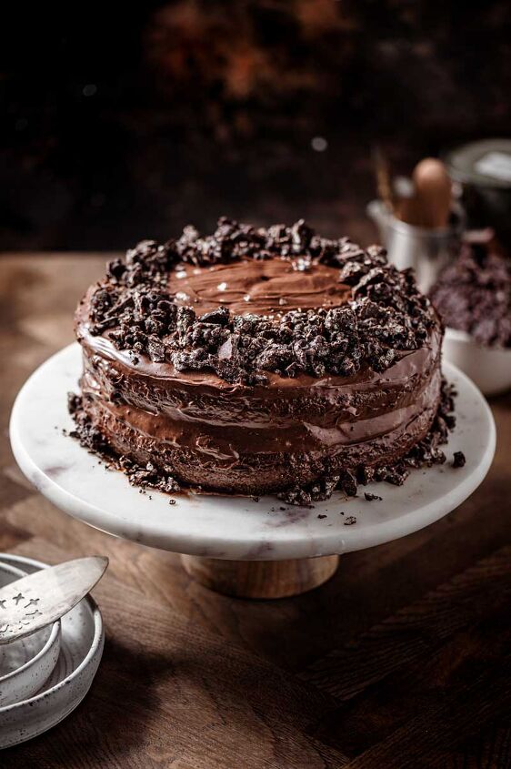 moist chocolate crunch cake with rice krispies, the chocolate crunch cake with rice krispies