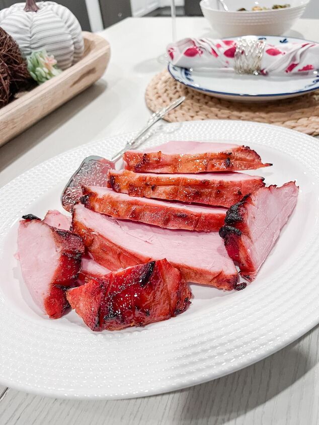 the best wine pairings with ham, Honey Brown Sugar glazed ham on table