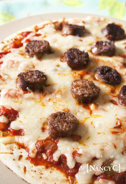 sweet italian sausage and pepper pizza