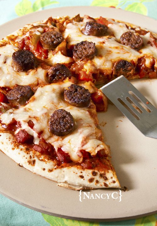 sweet italian sausage and pepper pizza