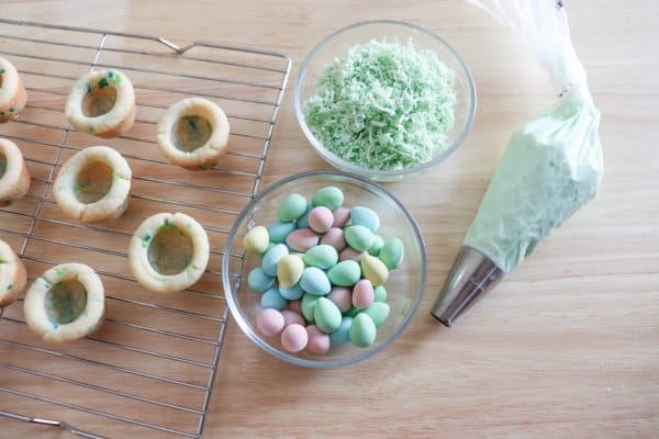 the best easter sugar cookie cups, Easter Sugar Cookie Cups Process