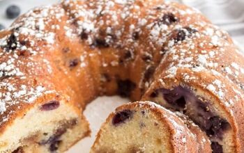 Blueberry Sour Cream Coffee Cake