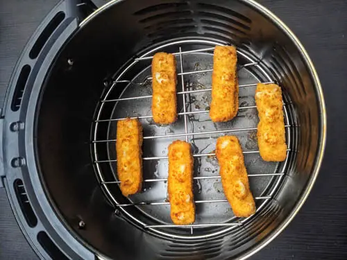 gorton s fish sticks air fryer recipe, cooked fish sticks in the air fryer