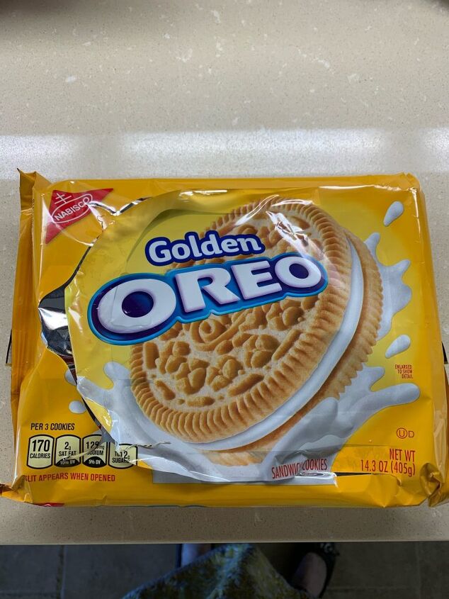 A package of golden Oreos