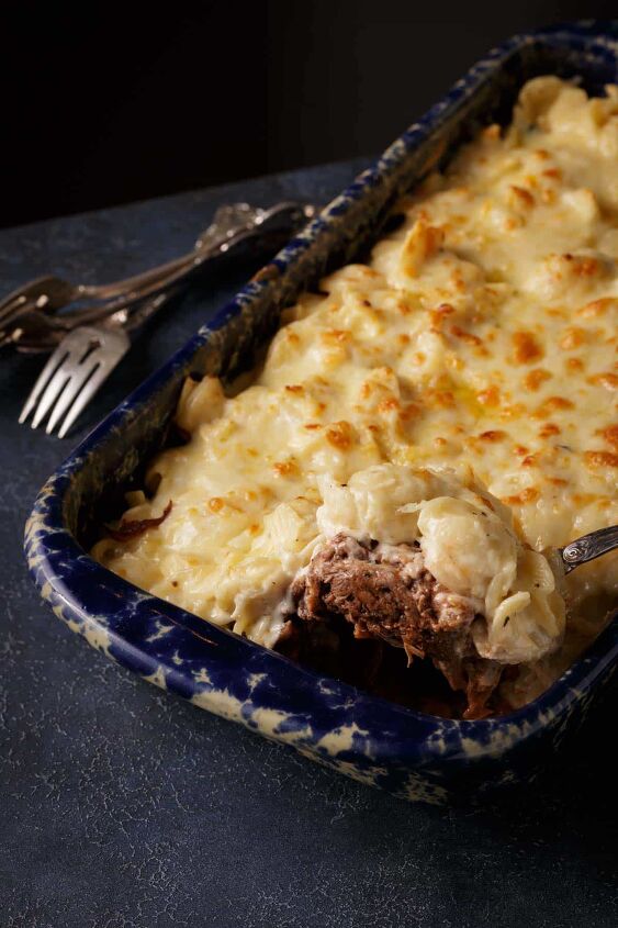 easy brisket macaroni cheese casserole, A spoon full of brisket with macaroni and cheese