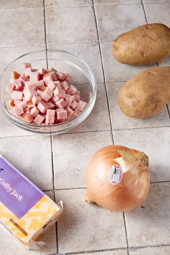 ham and cheesy potato casserole, Ingredients for a ham and potato casserole