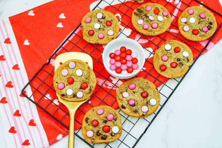 chocolate chip candy valentine cookies recipe, Valentine Cookies