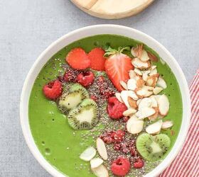 https://cdn-fastly.foodtalkdaily.com/media/2023/02/06/6863074/green-smoothie-bowl.jpg?size=350x220