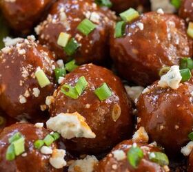 <b>Our dinner suggestion:</b> Crockpot Buffalo BBQ chicken meatballs