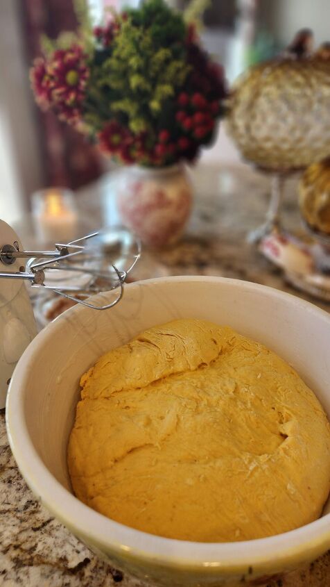 easy pumpkin buns you can make at home