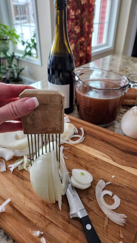 Easy French Onion Soup Recipe | Foodtalk
