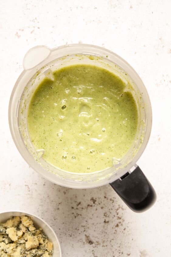 broccoli and stilton soup 5 ingredient recipe, Blending the soup