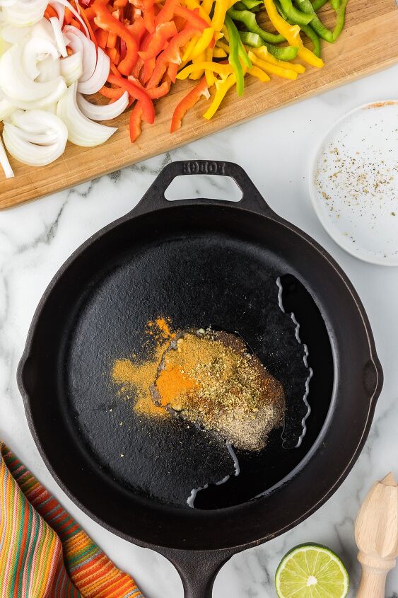 how to saute onions and peppers, Cast iron skillet with spices