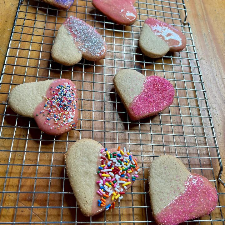 2 ingredient heart shaped cookie recipe, Ice dip and sprinkle your cookies for fun so yummy
