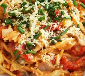 If you've got a slow cooker and you like comfort food, then this recipe is a definite MUST