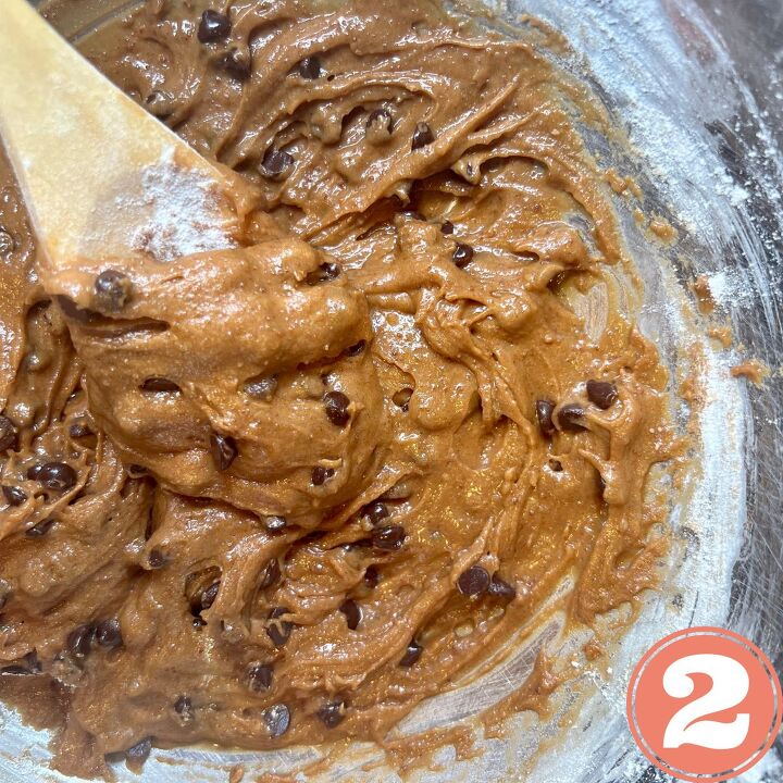 ww chocolate chip cookies with coconut sugar, Mix until you get a silky batter and add in your chocolate chips