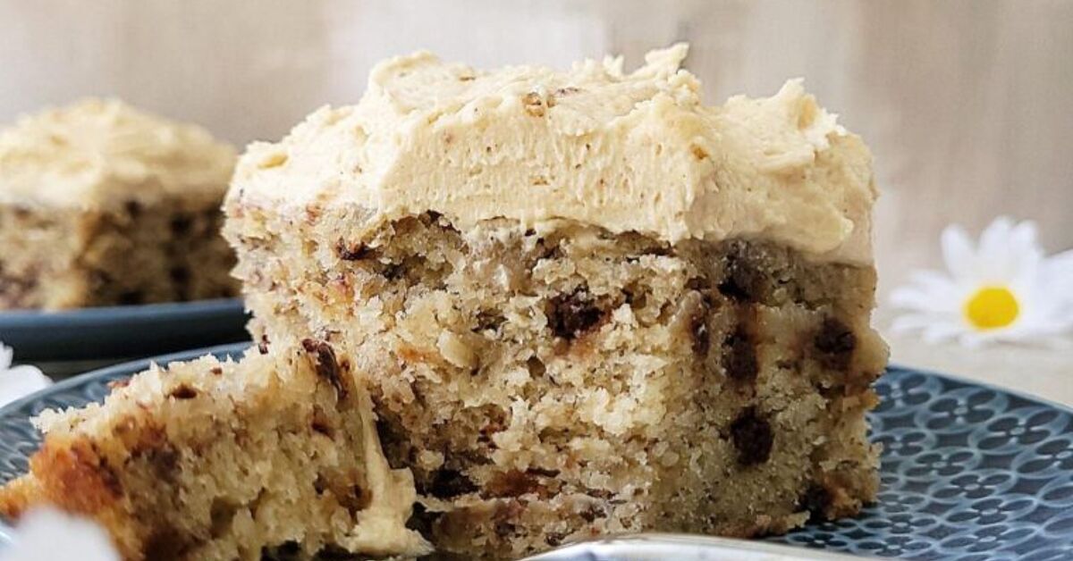 Banana Chocolate Chip Cake With Peanut Butter Cream Cheese Frosting banana-chocolate-chip-cake-with-peanut-butter-cream-cheese-frosting