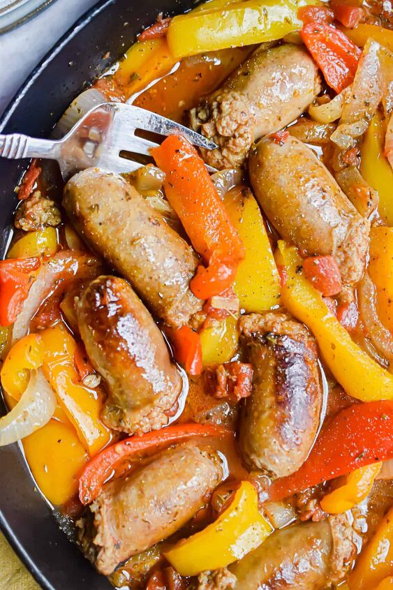 one pot sausage and peppers, A very close shot of the one pot sausage and peppers