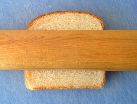 cinnamon cream cheese roll ups, Roll bread flat for Cinnamon Crispies