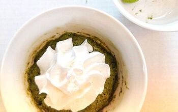 2-Minute Easy Matcha Mug Cake That Matcha Latte Lovers Need in Their L