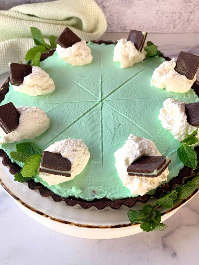 chocolate mousse tart, Decorate with Andes mints