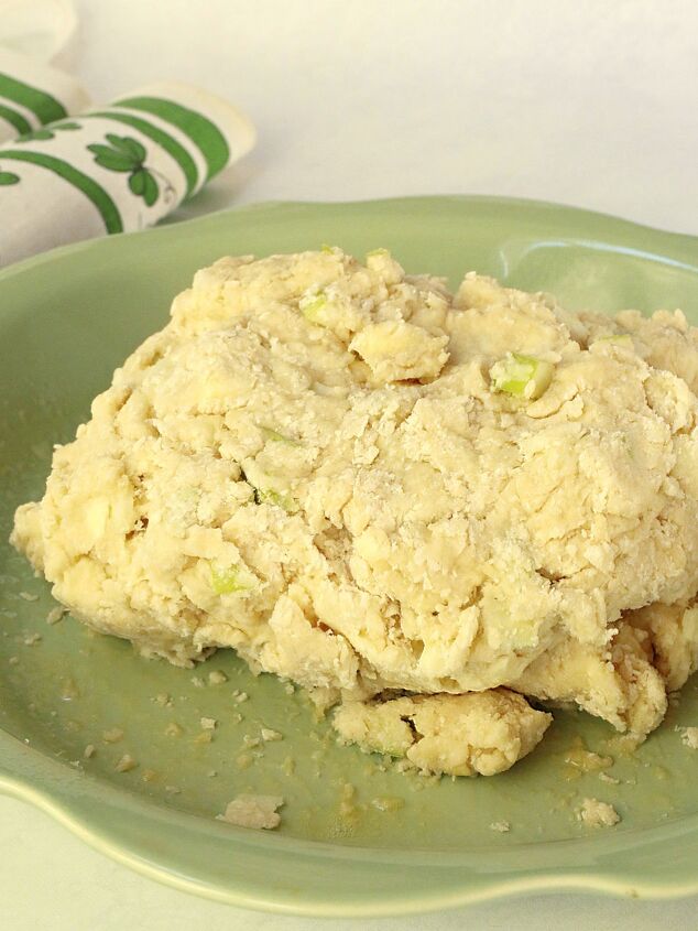irish apple cream scones, Add the dough to a baking dish