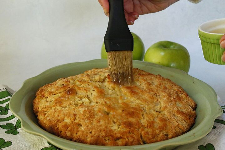 irish apple cream scones, Brush with butter