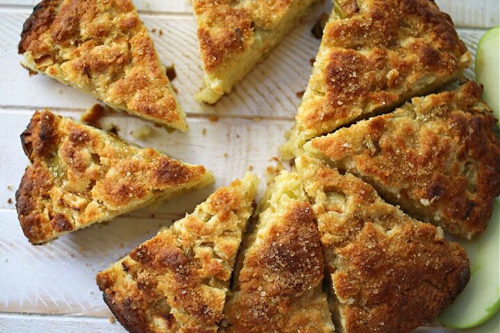 irish apple cream scones, Cut the scones into slices