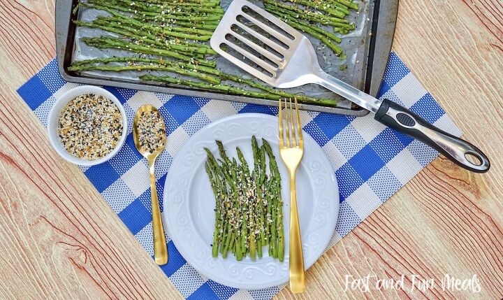 sheet pan asparagus with everything bagel seasoning, A look at the finished asparagus