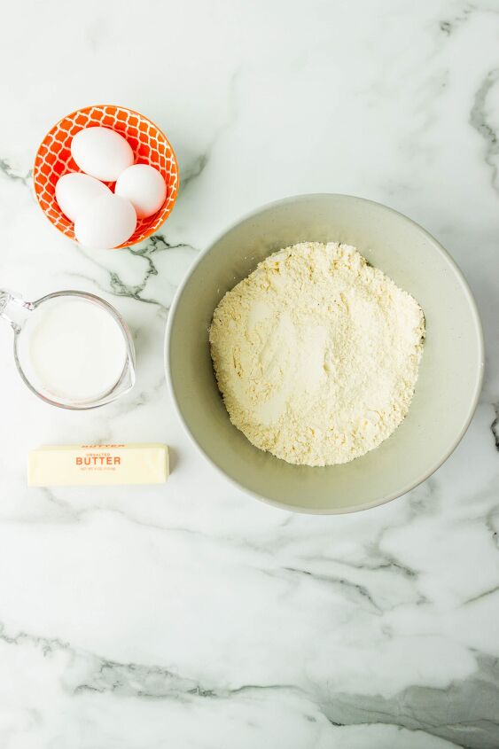 how to make cupcakes in the air fryer, air fryer cupcakes
