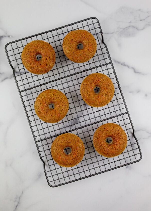 baked carrot cake donuts recipe, carrot cake donuts