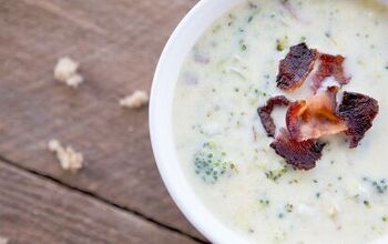 Cheesy Creamy Broccoli Soup With Bacon