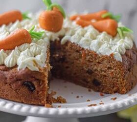 quick and easy vegan carrot cake, Carrot Cake with a slice cut out