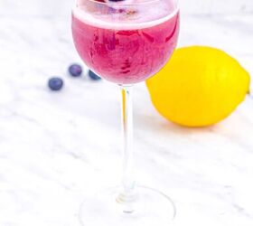 blueberry gin sour cocktail, Blueberry cocktail with lemon and blueberries