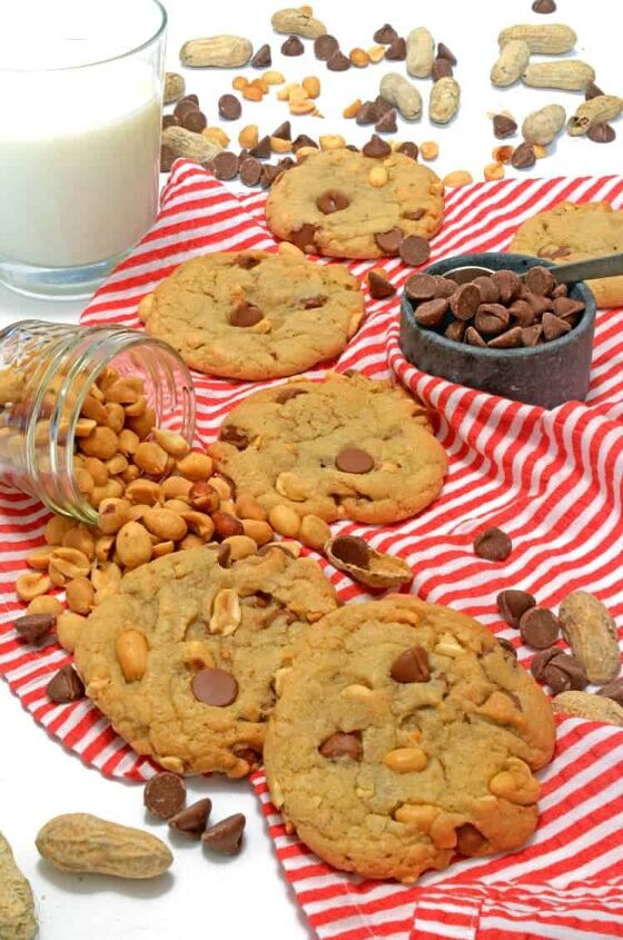 salted peanut chocolate chip cookies recipe, Platter Talk
