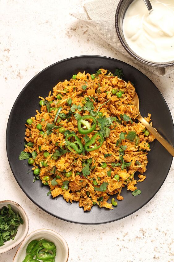 keema rice easy 20 minute recipe, A bowl of Easy Lamb Keema Rice
