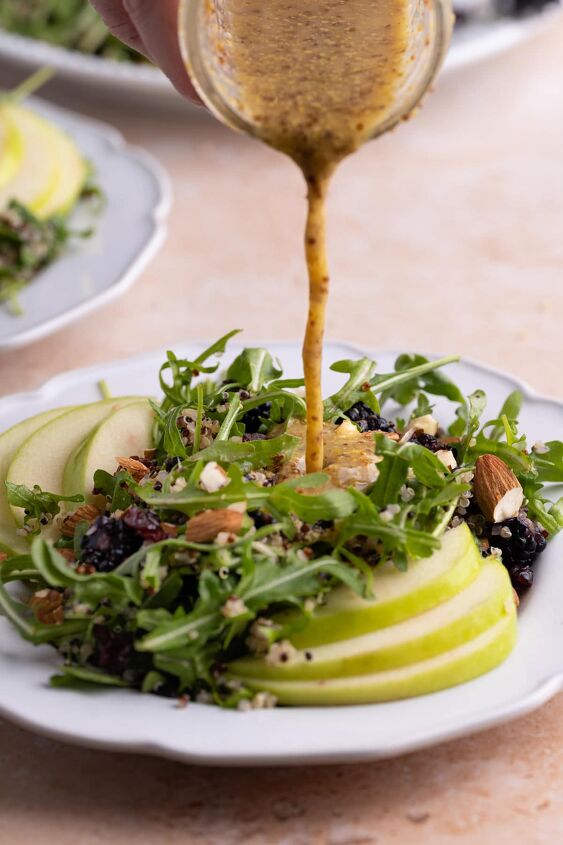 30 minute quinoa arugula salad, Add the dressing right before serving