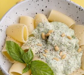[b]Our dinner suggestion:[/b] 20-minute ricotta pesto pasta