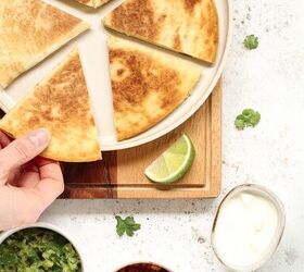 Easy Cheese Quesadilla (ready in 10 Minutes)