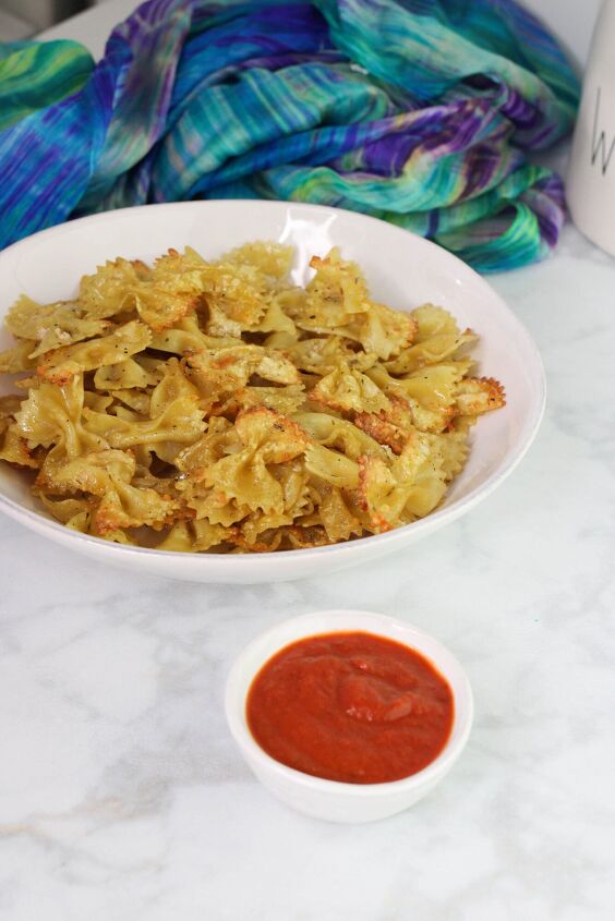 viral tiktok air fryer pasta chips, air fryer pasta chips