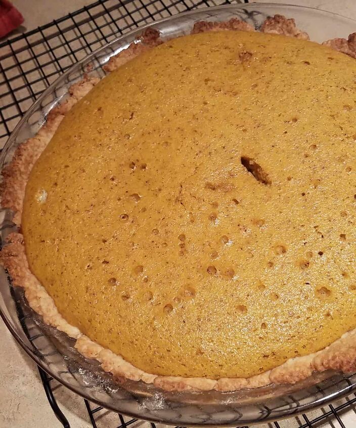 pumpkin praline pie, baked pumpkin praline pie
