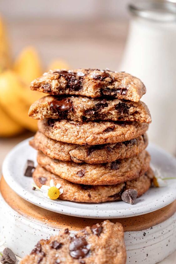 chewy vegan banana chocolate chip cookies, banana chocolate chip cookies
