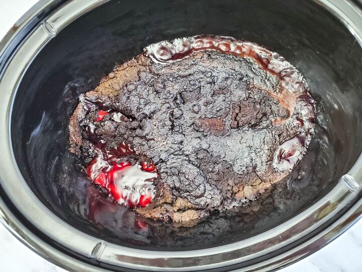 chocolate dump cake with cherries, cooked chocolate dump cake with cherries