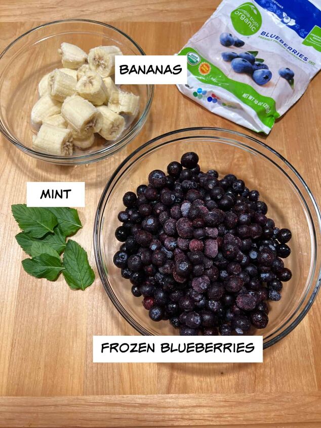 blueberry mint nice cream, ingredfients frozen blueberries bananas in chunks and fresh mint leaves