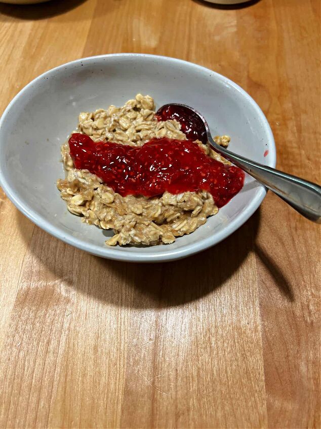peanut butter overnight oats, bowl of oatmeal with raspberry jam