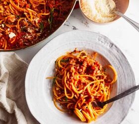 Easy One Pot Spaghetti and Meat Sauce